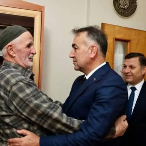 Valimiz Sayın Oktay Çağatay İlk Ziyaretini Aziz Şehidimiz Nuri Özcanın Kıymetli Ailesine Gerçekleştirdi - fotoğraf 7