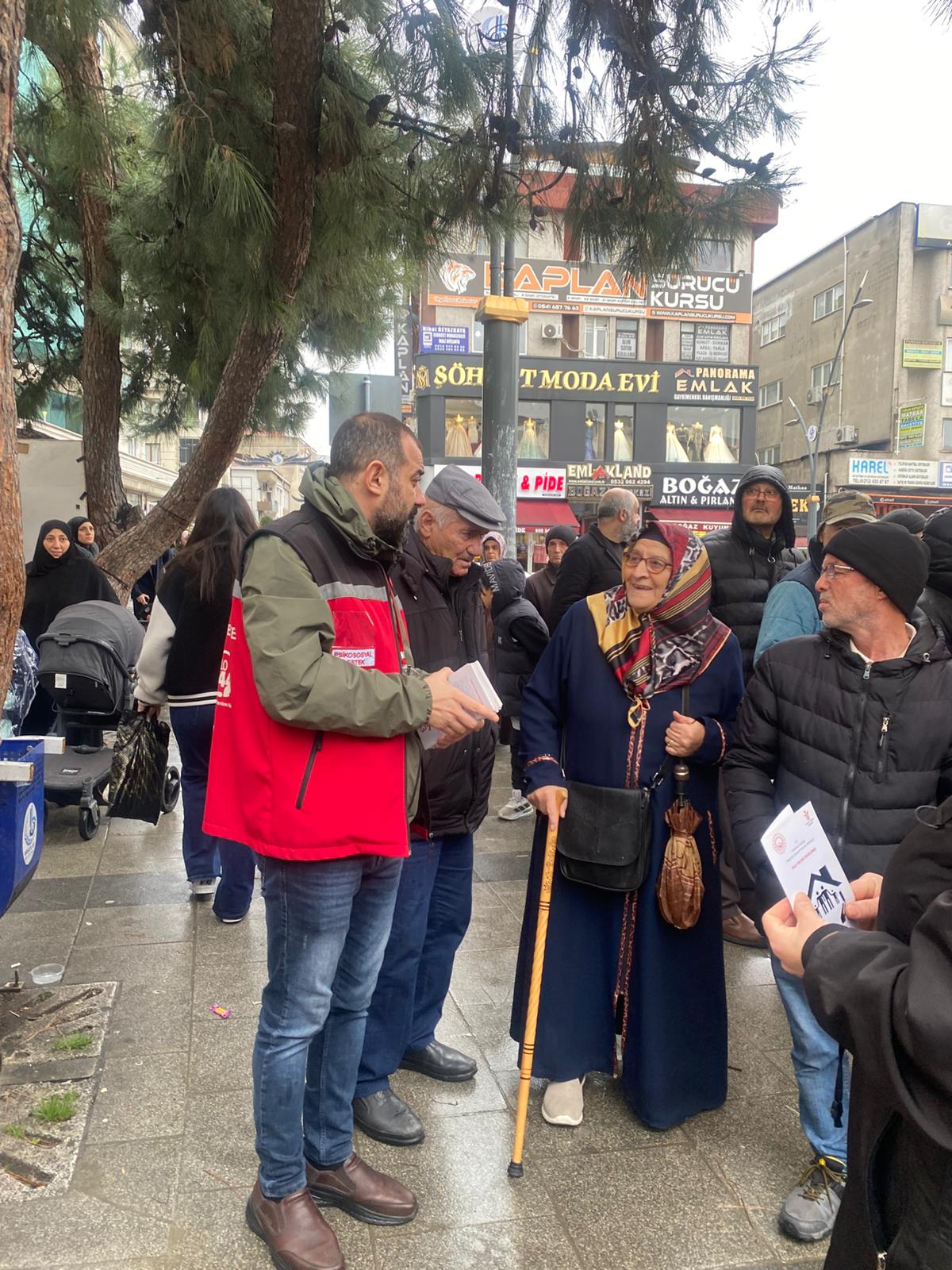 İl Genelinde Mobil Sosyal Hizmet Noktalarıyla Koruyucu ve Önleyici Hizmetlere Yönelik Bilgilendirme Faaliyetleri Gerçekleştirildi