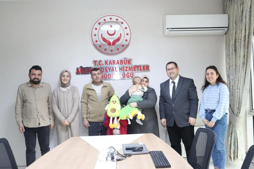 Bir Çocuğun Hayatına Dokunmak Bir Geleceği Değiştirmektir