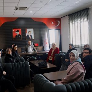 İnci Taneleri Özel Eğitim Engelliler Derneği Yönetiminden İl Müdürümüz Sn. Abdulhaluk LONGA’ya ziyaret. - fotoğraf 1