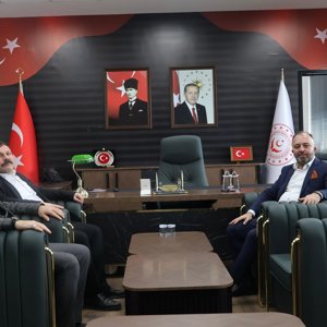 Memur-Sen Genel Merkez Engelliler Komisyonu Başkanı / Eğitim-Bir-Sen Çankırı Şube Başkanı Sn. Ahmet DÖNMEZ ve Eğitim-Bir-Sen 2. Nolu Şube Başkanı Sn. İbrahim AKDAŞ , İl Müdürümüz Sn. Abdulhaluk LONGA'yı ziyarette bulundular. - fotoğraf 1