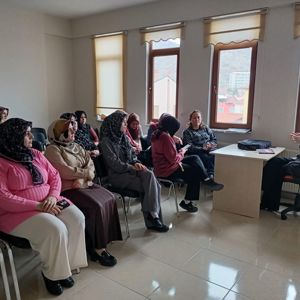 Erkmen Kadın Kültür Evinde “Sevgi Üzerine” Seminer - fotoğraf 2