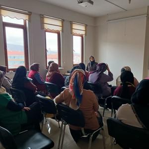 Erkmen Kadın Kültür Evinde “Sevgi Üzerine” Seminer - fotoğraf 1