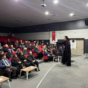 “Hacı Bektaş Veli ve Yunus Emre Türkülerle Müzikal Tiyatro” etkinliği gerçekleştirildi. - fotoğraf 2
