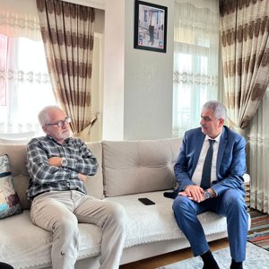 İl Müdürümüzün Şehit Ailesine Ziyareti - fotoğraf 2