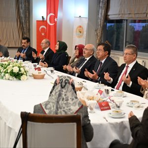 Şehit Ailelerimiz ve Gazilerimiz Onuruna Program Gerçekleştirildi - fotoğraf 5