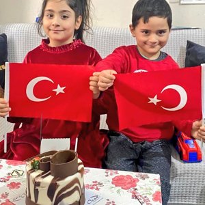  Ebeveyn Kaybı Yaşamış Çocuklarımız Evlerinde Ziyaret Edilerek Doğum Günleri Birlikte Kutladık - fotoğraf 4