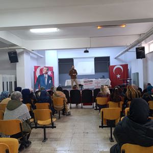 Aile Eğitim Programı Kapsamında Velilere Yönelik “İletişim ve Aile” Eğitimi Düzenlendi - fotoğraf 2