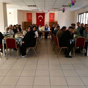 İl Müdürümüz Sayın Çiğdem AÇIKYILDIZ KAZEL kahvaltı etkinliğine katılım sağlayarak çalışma arkadaşlarımızla bir araya geldi. - fotoğraf 2