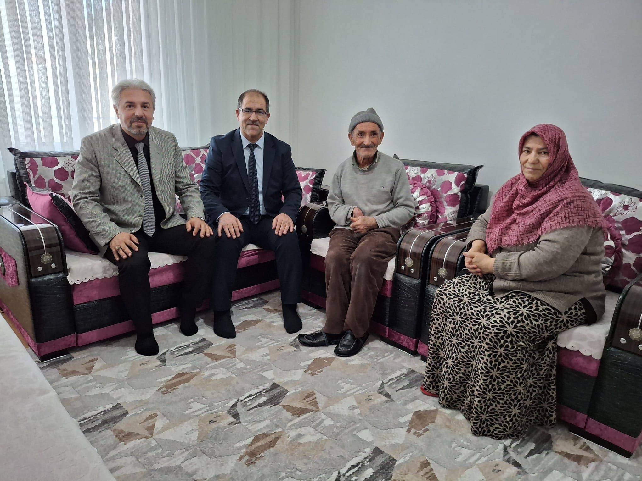  Trafik Kazası Sonucu Şehit Olan Jandarma Er Haşim KAYACI’nın Muhterem Annesi Sultan KAYACI ve Babası Battal KAYACI'ya Ziyaret.