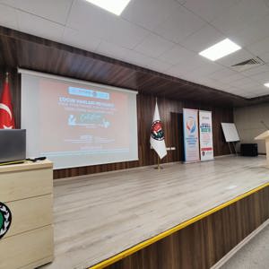 Çocuk Hakları Mevzuatı Kapsamında Kurumlar Arası İş Birliğinin Güçlendirilmesine Yönelik Çalıştay Düzenlendi. - fotoğraf 7