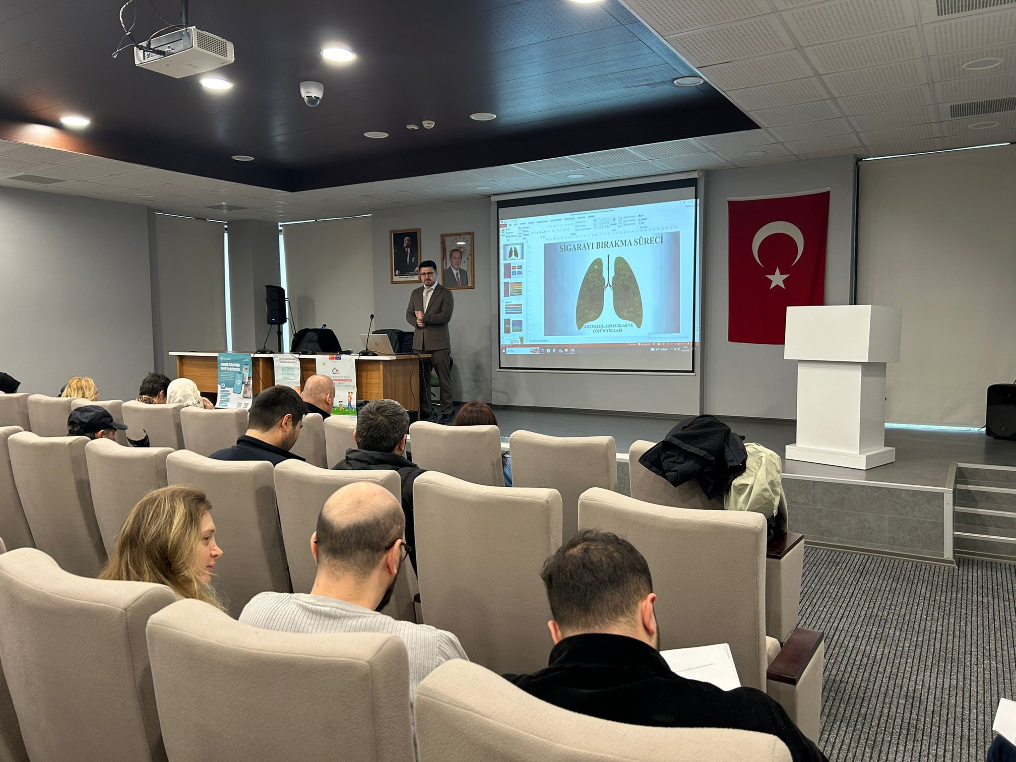 Sigarayı Bırakma Günü kapsamında Hendek İlçe Sağlık Müdürlüğü tarafından bilgilendirici bir eğitim programı düzenlendi.