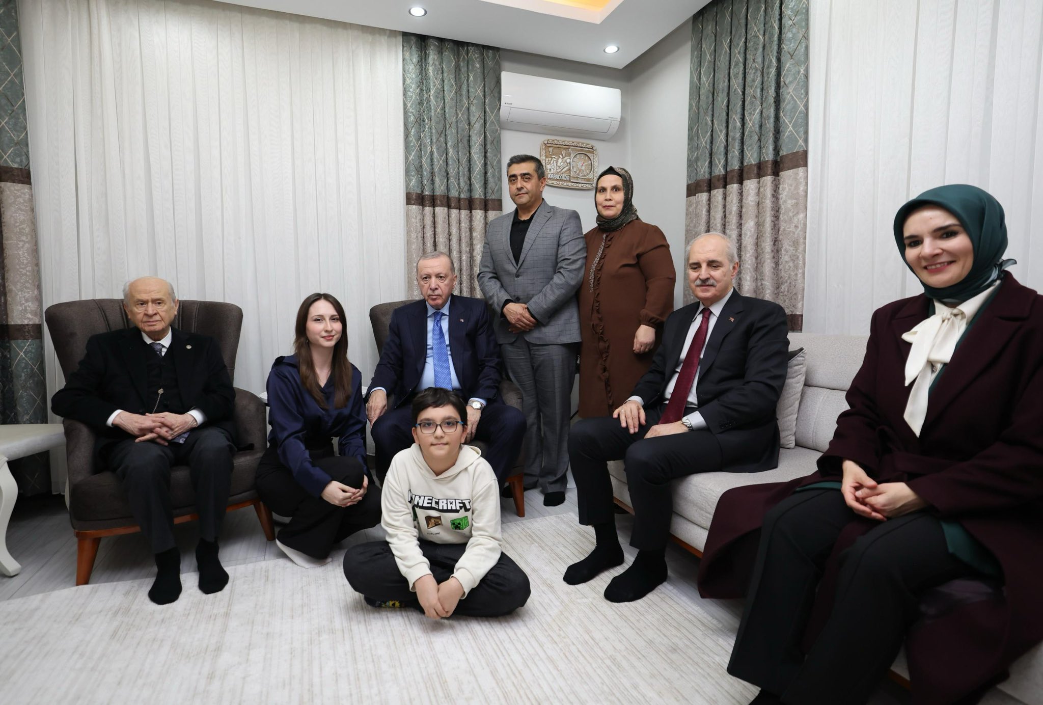 Cumhurbaşkanımız Sayın Recep Tayyip Erdoğan’dan Osmaniye’de Depremzede Aileye Ziyaret