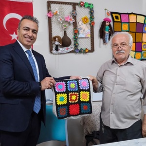 Kıymetli Büyüklerimizi Sayın Valimiz Hayrettin ÇİÇEK Ziyaret Etti - fotoğraf 1