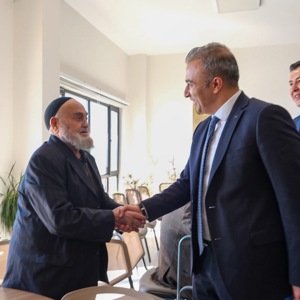 Kıymetli Büyüklerimizi Sayın Valimiz Hayrettin ÇİÇEK Ziyaret Etti - fotoğraf 7