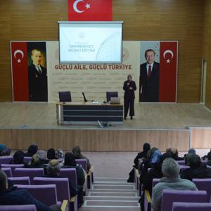 Geçici Koruyucu Aile Hizmet Modeli’nin Tanıtımı ve Çocuklarda Mahremiyet Bilinci Eğitimi - fotoğraf 3