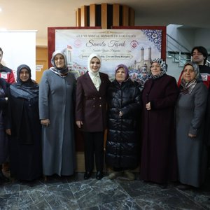 “Sanata Teşvik, Sanatla Yaşam” Projesi Kapsamında Sergi Açılışı - fotoğraf 1