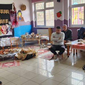 Dulkadiroğlu’nda Aile Yılı Kapsamında Okul Ziyareti ve Eğitim Etkinliği - fotoğraf 1
