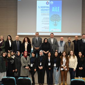 İl Müdürlüğümüz ile KSÜ İş Birliğinde 1. Sosyal Hizmet Sempozyumu Gerçekleştirildi - fotoğraf 1