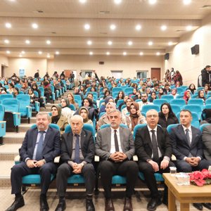 İl Müdürlüğümüz ile KSÜ İş Birliğinde 1. Sosyal Hizmet Sempozyumu Gerçekleştirildi - fotoğraf 3