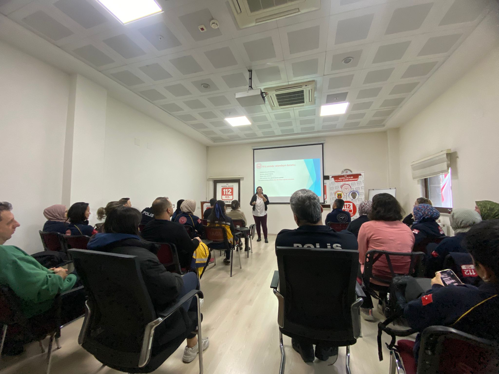 112 Acil Çağrı Merkezi Personeline Kriz İletişimi ve Psikolojik Dayanıklılık Eğitimi Verildi