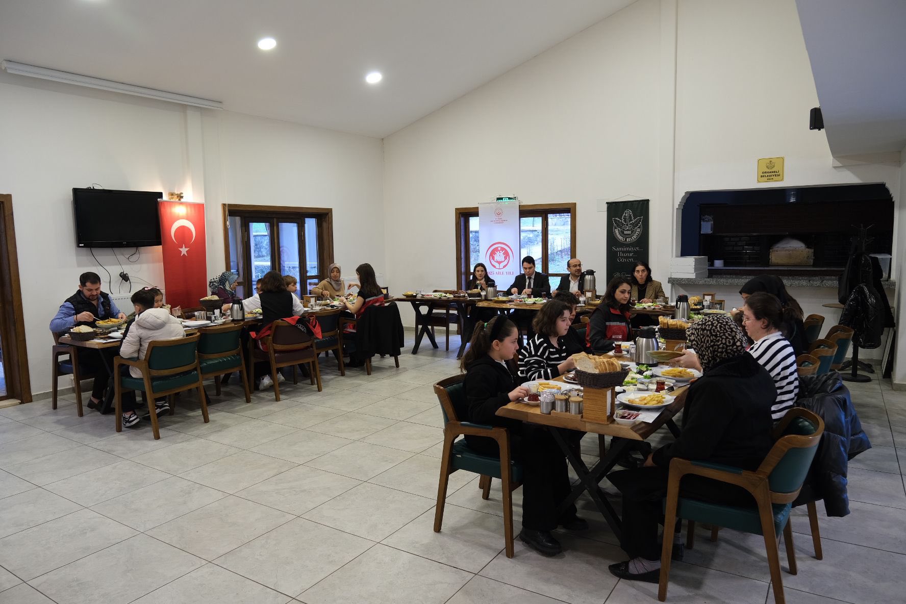 Aile ve Nüfus On Yılı Vizyonuyla Sahadayız: Orhaneli’de ODES Kapsamında Anlamlı Buluşma