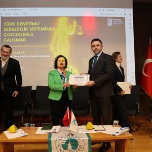İl Müdürümüz Sayın Ömer TURAN, “Çocuk Suçluluğunu Yeniden Düşünmek: Koruma, Adalet ve Rehabilitasyon Ekseninde Kurumlar Arası Perspektif” Konulu Panele Katılım Sağladı - fotoğraf 4