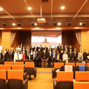 İl Müdürümüz Sayın Ömer TURAN, “Çocuk Suçluluğunu Yeniden Düşünmek: Koruma, Adalet ve Rehabilitasyon Ekseninde Kurumlar Arası Perspektif” Konulu Panele Katılım Sağladı - fotoğraf 6