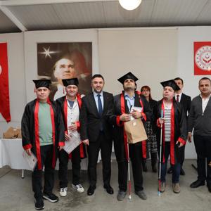İl Müdürümüz Sayın Ömer TURAN’ın Katılımıyla 103. Dönem Mezuniyet Töreni Düzenlendi - fotoğraf 4