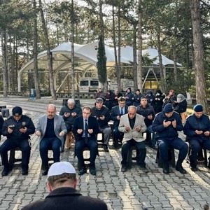 Aziz Şehidimiz Ufuk Deniz Şehadet Yıldönümünde Dualarla Anıldı - fotoğraf 2