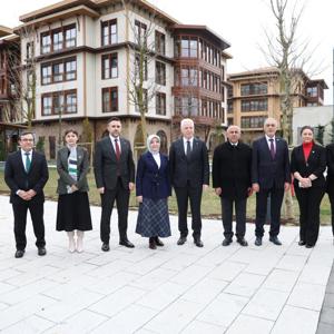 Sayın Valimiz Davut GÜL’ün Katılımlarıyla Darülaceze Arnavutköy Sosyal Yaşam Şehri Ziyareti Gerçekleştirildi - fotoğraf 5