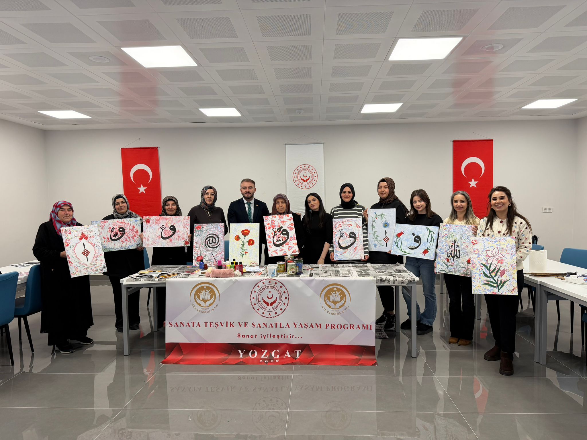 Sanatın İyileştirici Gücüyle Yan Yanayız.