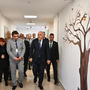 Vali Murat Zorluoğlu Yeşilay Rehabilitasyon Merkezi’ni Ziyaret Etti - fotoğraf 2
