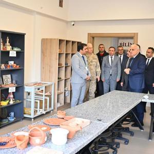 Vali Murat Zorluoğlu Yeşilay Rehabilitasyon Merkezi’ni Ziyaret Etti - fotoğraf 3