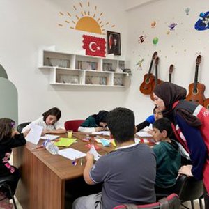 Erzincan Aile ve Sosyal Hizmetler İl Müdürlüğü Olarak Çocuk Hakları Komitesine Üye Yavrularımızın, Yaratıcılıklarını Ortaya Koyduğu Keyifli bir Origami Etkinliği Gerçekleştirdik. - fotoğraf 2