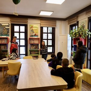 Erzincan Aile ve Sosyal Hizmetler İl Müdürlüğü Olarak, Geleceğimizin Teminatı Olan Çocuklarımıza İl Çocuk Kütüphanesinde Keyifli bir Etkinlik Gerçekleştirildi. - fotoğraf 3
