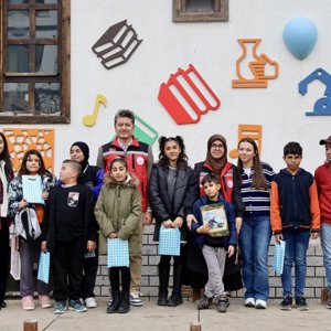 Erzincan Aile ve Sosyal Hizmetler İl Müdürlüğü Olarak, Geleceğimizin Teminatı Olan Çocuklarımıza İl Çocuk Kütüphanesinde Keyifli bir Etkinlik Gerçekleştirildi. - fotoğraf 1