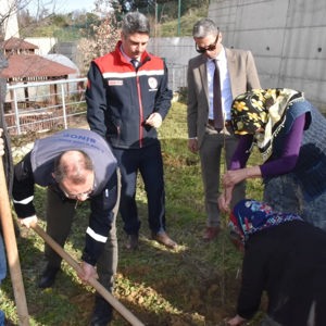 Kuşaklar Arası Dayanışmayla Fidanlar Toprakla Buluştu - fotoğraf 2