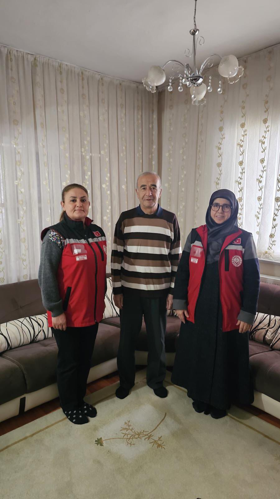 Kahraman Kıbrıs Gazimiz Metin Öncü’yü Evinde Ziyaret Ederek, Ellerinden Öptük