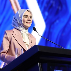 Aile ve Sosyal Hizmetler Bakanımız Göktaş, "Halkbank Üreten Kadınlar Yarışması Ödül Töreni"nde konuştu - fotoğraf 3