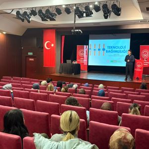 Klinik Psikolog Süreyya KİTAPÇIOĞLU Tarafından “Çocuklarda Ekran Süresi ve Dijital Bağımlılık” Konulu Eğitim Gerçekleştirildi - fotoğraf 1