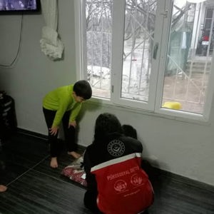 Germencik ilçemizde etkili olan yoğun yağışların ardından meydana gelen taşkınlar sebebiyle evlerini su basan vatandaşlarımıza yönelik saha destek çalışmalarımız - fotoğraf 5