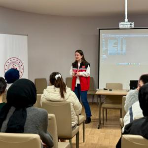 İl Müdürlüğümüze Bağlı Sosyal Hizmet Merkezlerimizce Aile Eğitim Programı Kapsamında Eğitimler Devam Etmektedir - fotoğraf 2