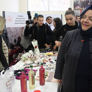Bakanımız Sayın Zehra Zümrüt SELÇUK Çorum da - fotoğraf 6