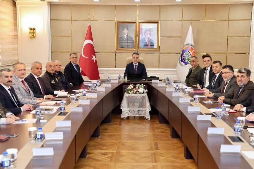 Valimiz Sayın Oktay Çağatay Başkanlığında Kadına Yönelik Şiddetle Mücadele Koordinasyon Toplantısı Gerçekleştirildi