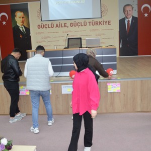 ''Gençlik Geleceğimiz, Ailemiz Gücümüz” mottosuyla Aile Buluşması Programı  - fotoğraf 10