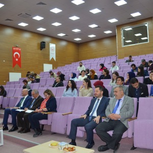 ''Gençlik Geleceğimiz, Ailemiz Gücümüz” mottosuyla Aile Buluşması Programı  - fotoğraf 9