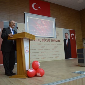 ''Gençlik Geleceğimiz, Ailemiz Gücümüz” mottosuyla Aile Buluşması Programı  - fotoğraf 5