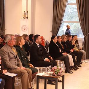 Vali Yardımcımız Sn. Dr. Serap Özmen Çetin ve İl Müdürümüz Sn. Ömer Turan’ın Katılımıyla Kadına Yönelik Şiddetle Mücadele V. İl Eylem Planı Çalıştayı Gerçekleştirildi - fotoğraf 1