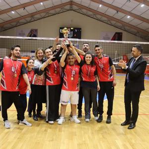 2026 Yılı Personeller Arası Voleybol Turnuvamızın Final Maçı ve Kupa Töreni, İl Müdürümüz Sn. Ömer TURAN’ın Katılımıyla Gerçekleşmiştir - fotoğraf 1